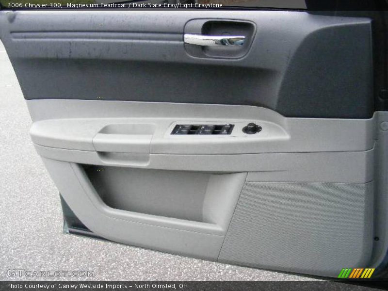 Magnesium Pearlcoat / Dark Slate Gray/Light Graystone 2006 Chrysler 300
