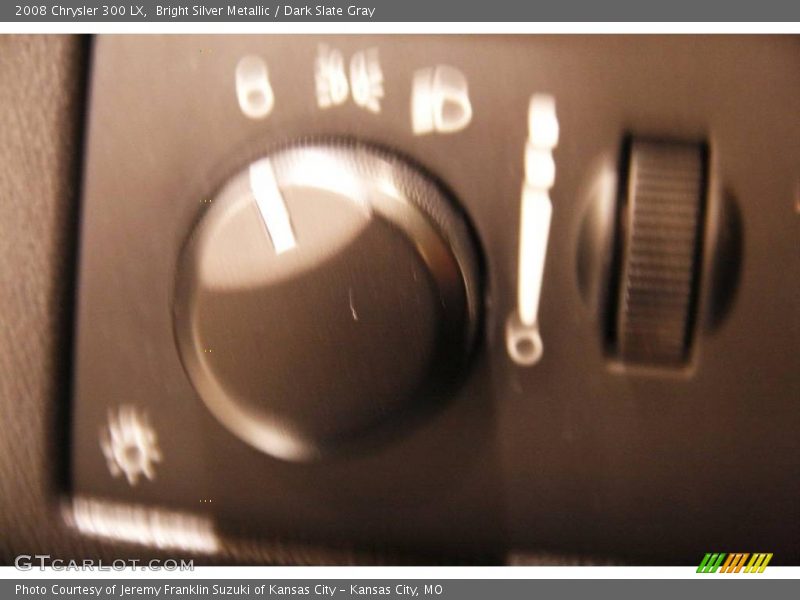 Bright Silver Metallic / Dark Slate Gray 2008 Chrysler 300 LX