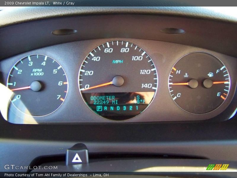 White / Gray 2009 Chevrolet Impala LT