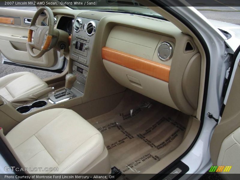 Oxford White / Sand 2007 Lincoln MKZ AWD Sedan