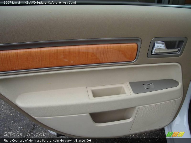Oxford White / Sand 2007 Lincoln MKZ AWD Sedan