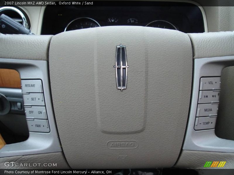 Oxford White / Sand 2007 Lincoln MKZ AWD Sedan