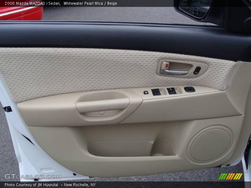 Whitewater Pearl Mica / Beige 2006 Mazda MAZDA3 i Sedan