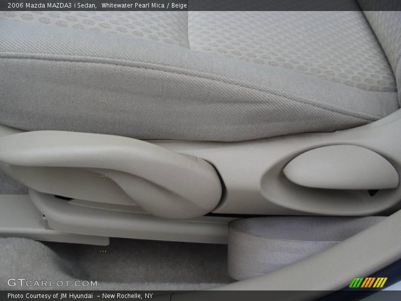 Whitewater Pearl Mica / Beige 2006 Mazda MAZDA3 i Sedan