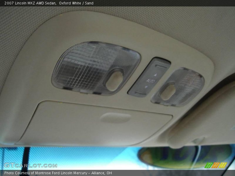 Oxford White / Sand 2007 Lincoln MKZ AWD Sedan