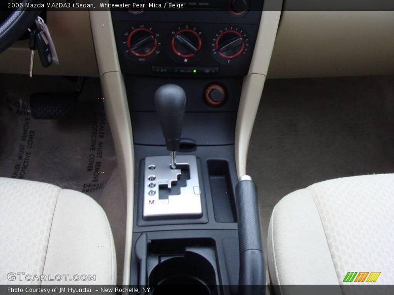 Whitewater Pearl Mica / Beige 2006 Mazda MAZDA3 i Sedan