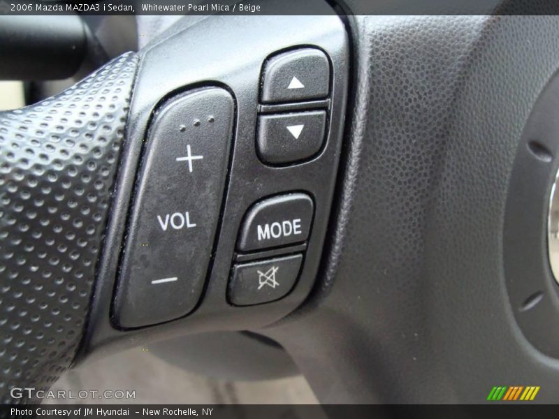 Whitewater Pearl Mica / Beige 2006 Mazda MAZDA3 i Sedan