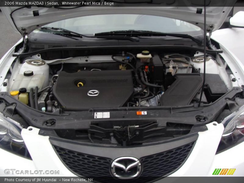 Whitewater Pearl Mica / Beige 2006 Mazda MAZDA3 i Sedan