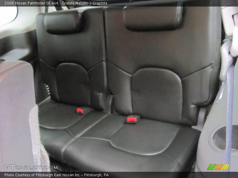 Granite Metallic / Graphite 2006 Nissan Pathfinder SE 4x4