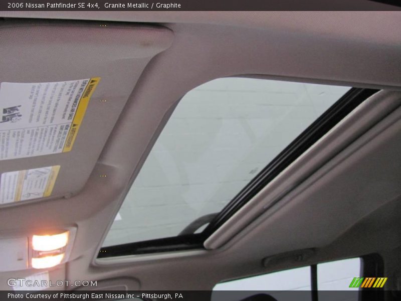 Granite Metallic / Graphite 2006 Nissan Pathfinder SE 4x4