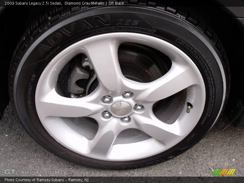 Diamond Gray Metallic / Off Black 2009 Subaru Legacy 2.5i Sedan