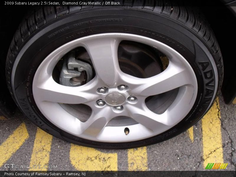 Diamond Gray Metallic / Off Black 2009 Subaru Legacy 2.5i Sedan