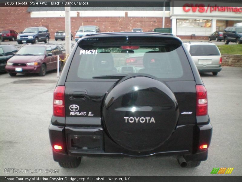 Black / Dark Charcoal 2005 Toyota RAV4 4WD