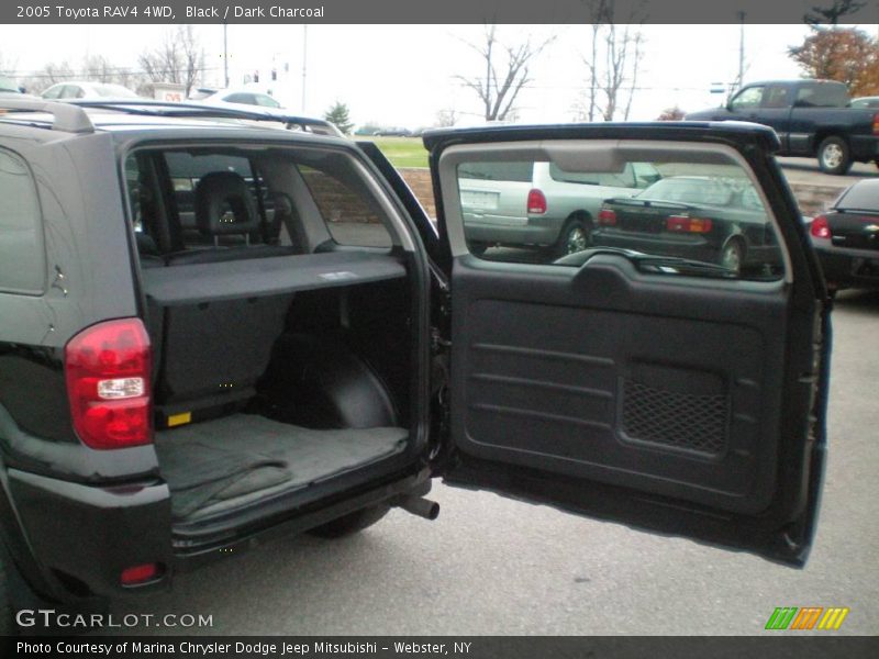 Black / Dark Charcoal 2005 Toyota RAV4 4WD