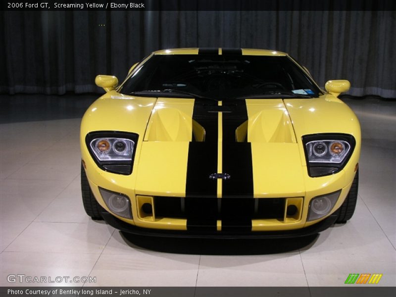 Screaming Yellow / Ebony Black 2006 Ford GT