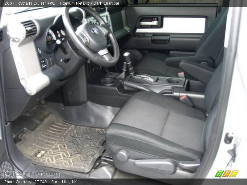 Titanium Metallic / Dark Charcoal 2007 Toyota FJ Cruiser 4WD