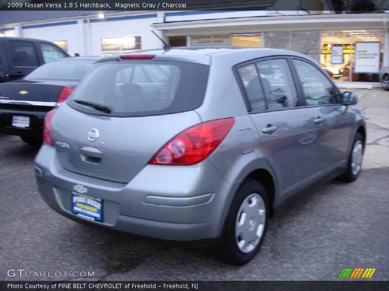 Magnetic Gray / Charcoal 2009 Nissan Versa 1.8 S Hatchback