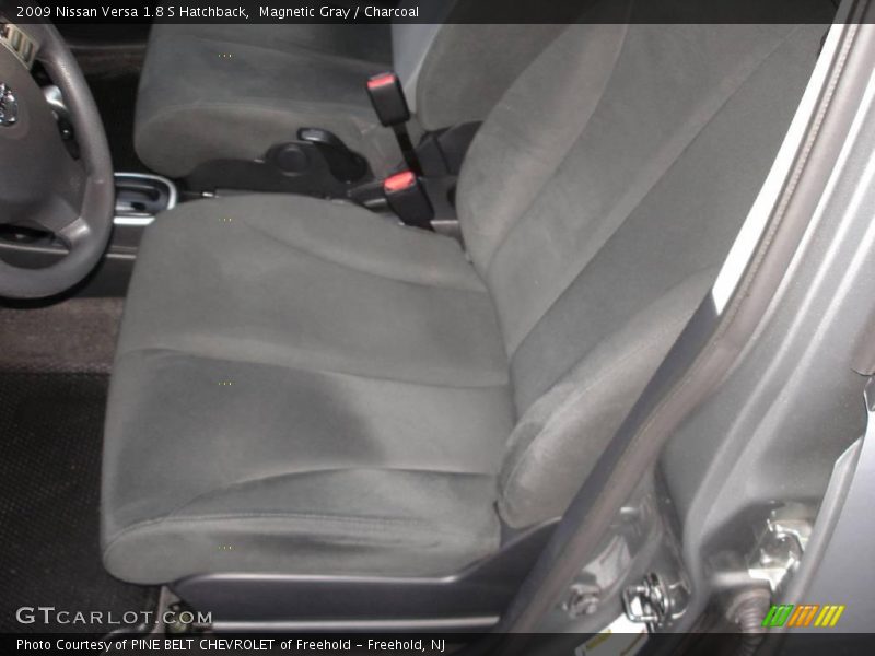 Magnetic Gray / Charcoal 2009 Nissan Versa 1.8 S Hatchback