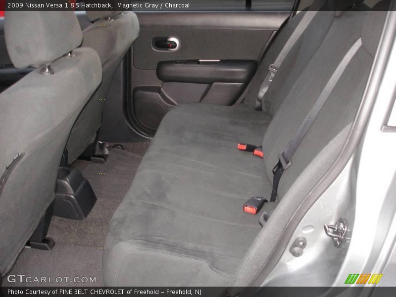 Magnetic Gray / Charcoal 2009 Nissan Versa 1.8 S Hatchback
