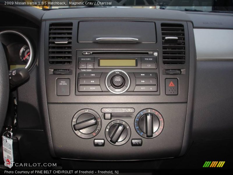 Magnetic Gray / Charcoal 2009 Nissan Versa 1.8 S Hatchback