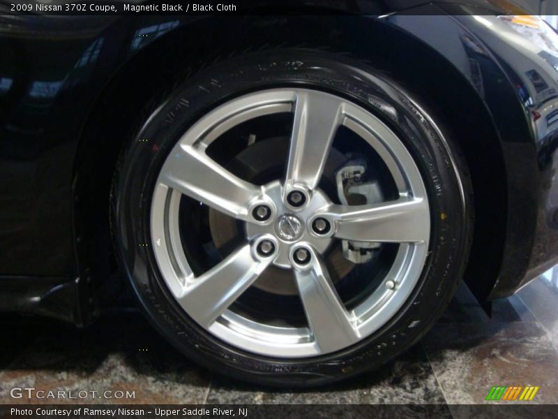 Magnetic Black / Black Cloth 2009 Nissan 370Z Coupe