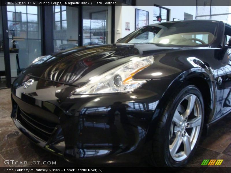 Magnetic Black / Black Leather 2009 Nissan 370Z Touring Coupe