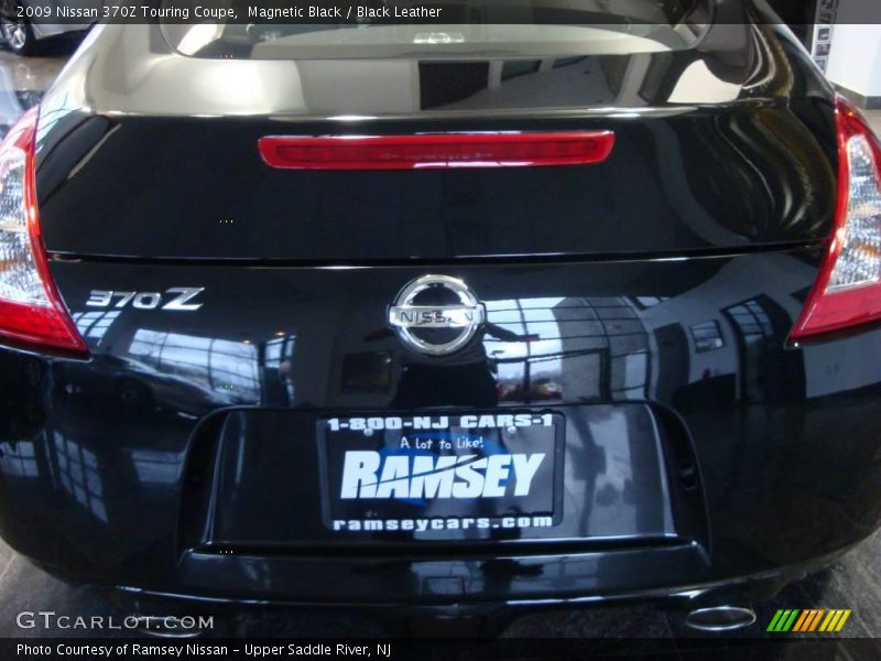 Magnetic Black / Black Leather 2009 Nissan 370Z Touring Coupe