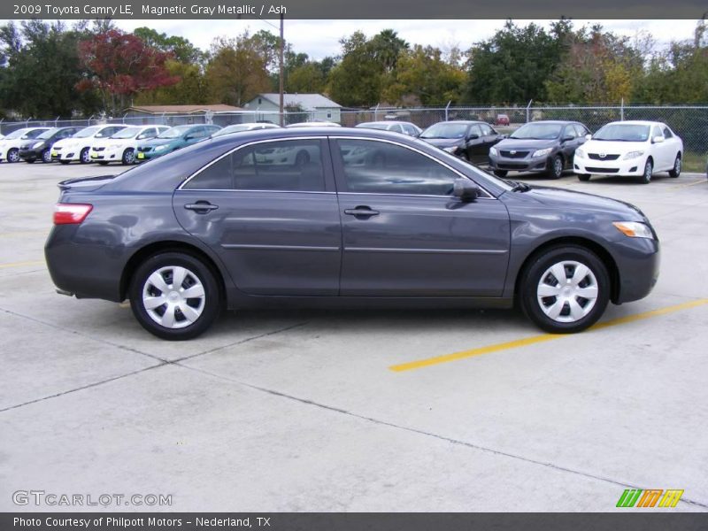 Magnetic Gray Metallic / Ash 2009 Toyota Camry LE