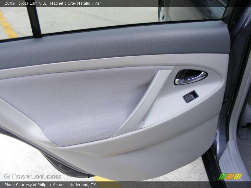 Magnetic Gray Metallic / Ash 2009 Toyota Camry LE