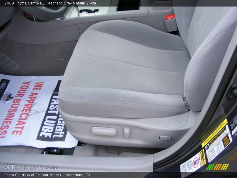 Magnetic Gray Metallic / Ash 2009 Toyota Camry LE