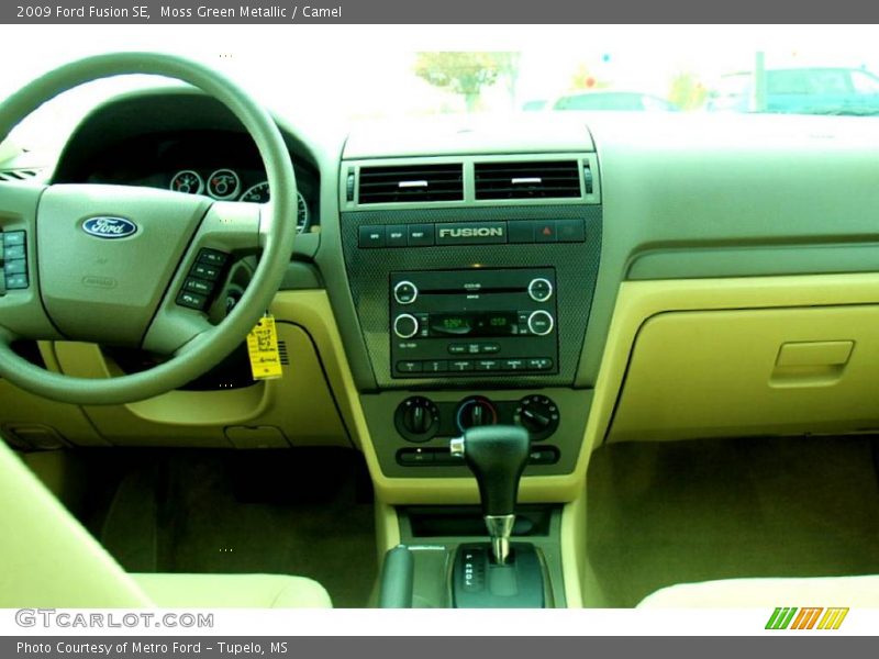Moss Green Metallic / Camel 2009 Ford Fusion SE