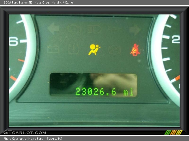 Moss Green Metallic / Camel 2009 Ford Fusion SE