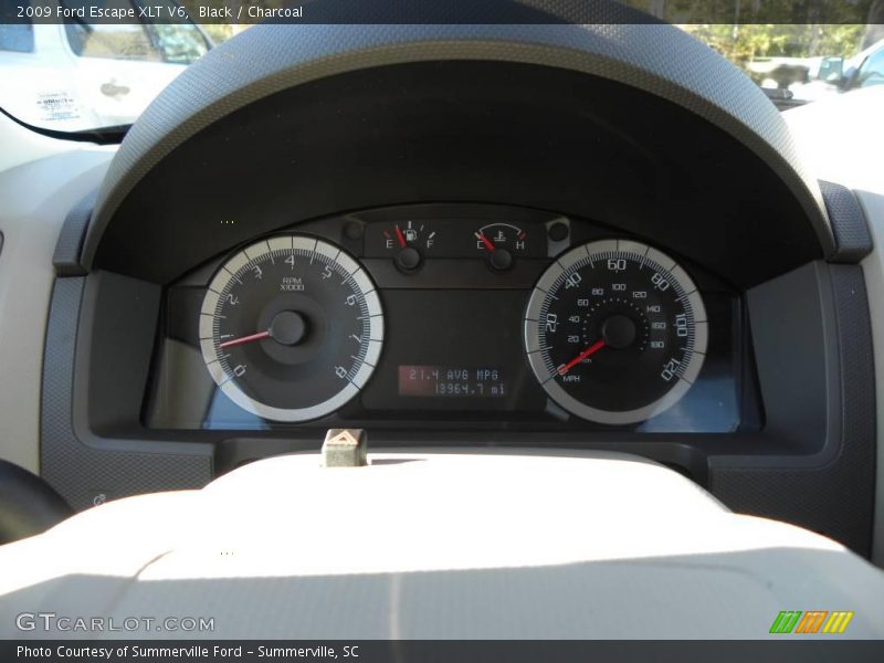 Black / Charcoal 2009 Ford Escape XLT V6