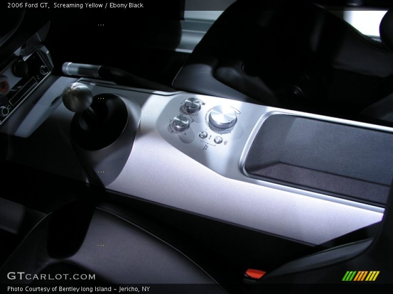 Controls of 2006 GT 