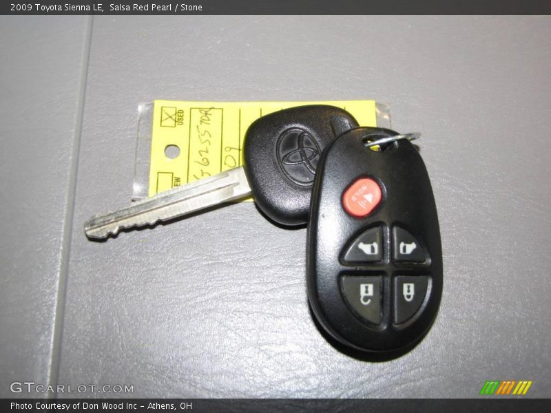 Salsa Red Pearl / Stone 2009 Toyota Sienna LE