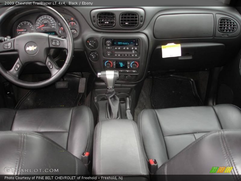 Black / Ebony 2009 Chevrolet TrailBlazer LT 4x4
