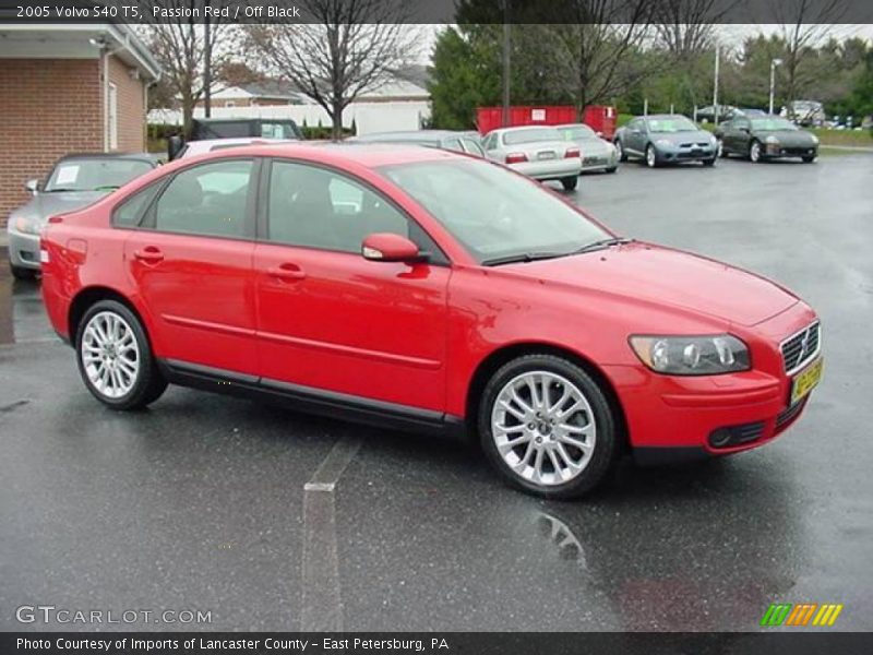 Passion Red / Off Black 2005 Volvo S40 T5
