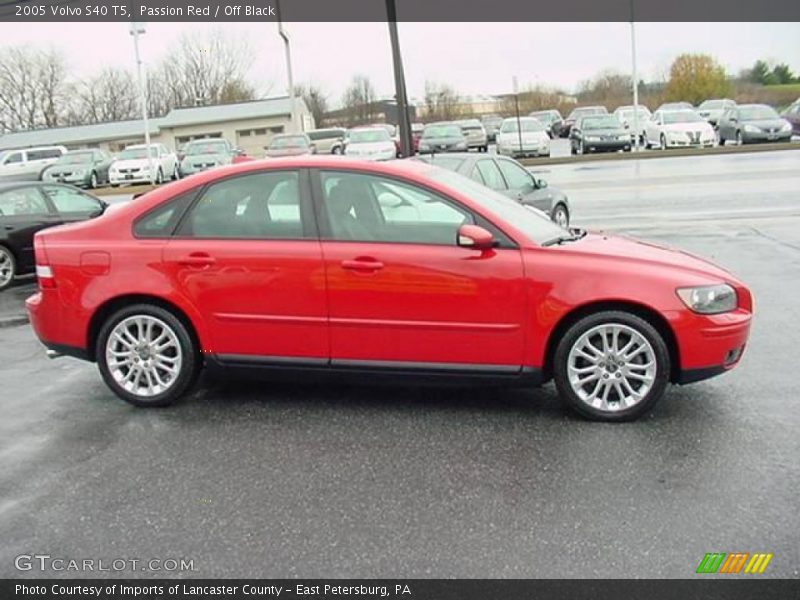 Passion Red / Off Black 2005 Volvo S40 T5