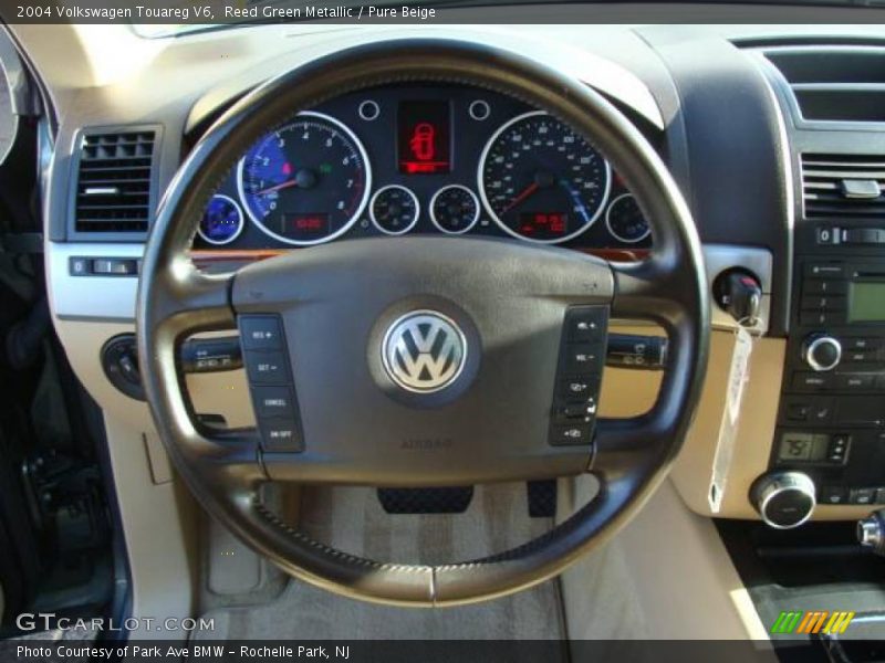 Reed Green Metallic / Pure Beige 2004 Volkswagen Touareg V6