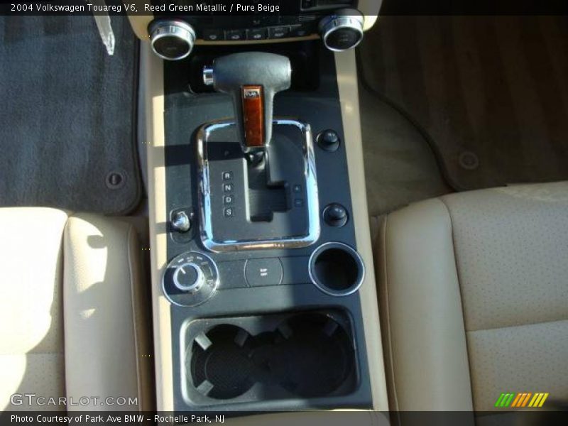 Reed Green Metallic / Pure Beige 2004 Volkswagen Touareg V6