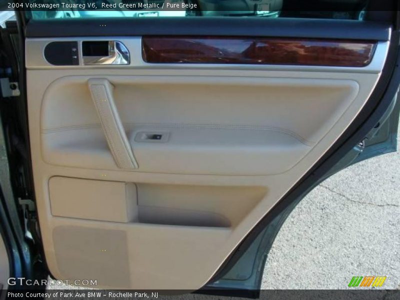 Reed Green Metallic / Pure Beige 2004 Volkswagen Touareg V6