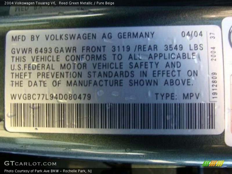 Reed Green Metallic / Pure Beige 2004 Volkswagen Touareg V6