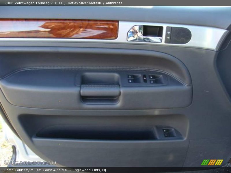 Reflex Silver Metallic / Anthracite 2006 Volkswagen Touareg V10 TDI