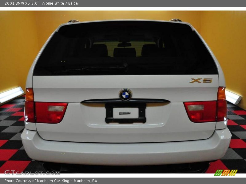 Alpine White / Beige 2001 BMW X5 3.0i