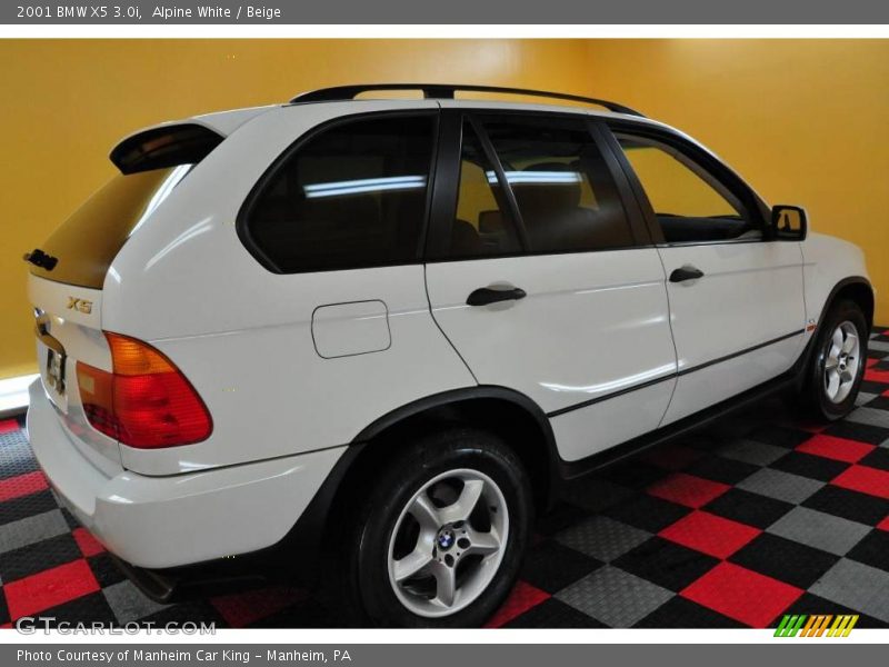 Alpine White / Beige 2001 BMW X5 3.0i