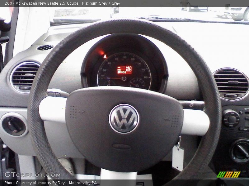 Platinum Grey / Grey 2007 Volkswagen New Beetle 2.5 Coupe