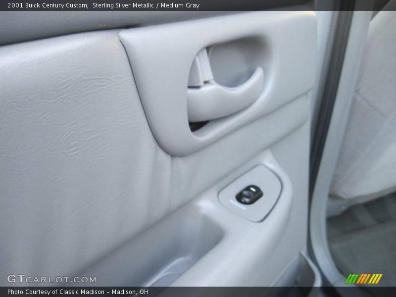 Sterling Silver Metallic / Medium Gray 2001 Buick Century Custom