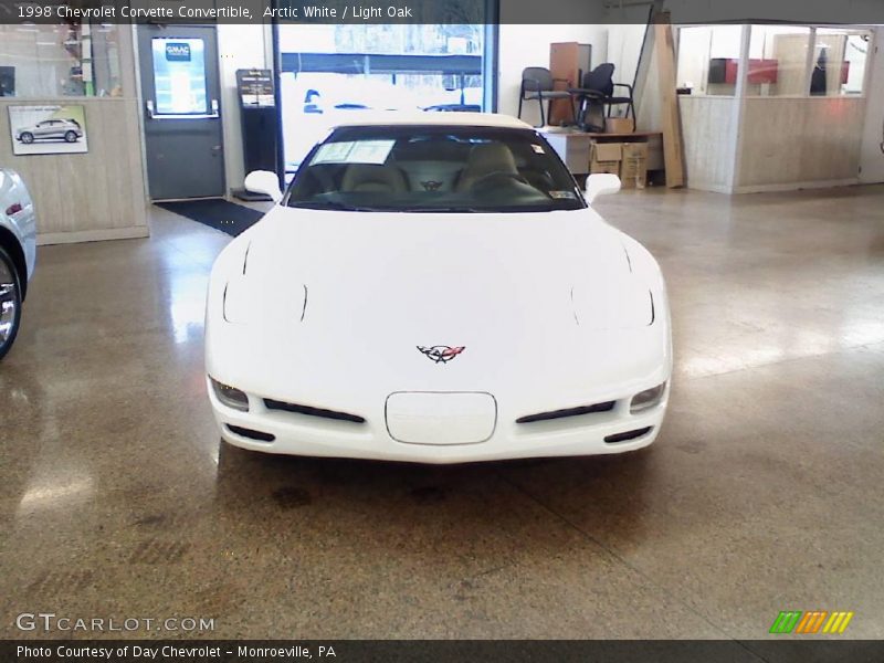 Arctic White / Light Oak 1998 Chevrolet Corvette Convertible