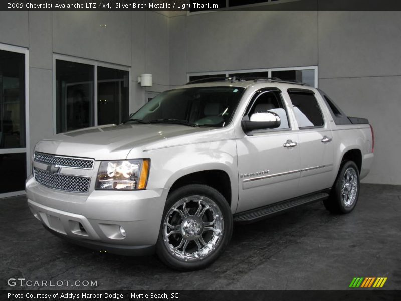 Silver Birch Metallic / Light Titanium 2009 Chevrolet Avalanche LTZ 4x4