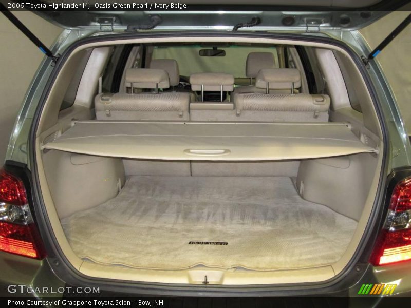 Oasis Green Pearl / Ivory Beige 2006 Toyota Highlander I4